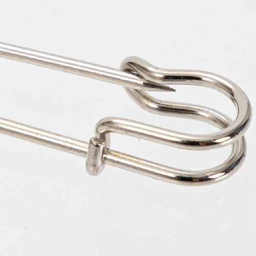 Potrójna owalna broszka - agrafka z zawieszka frędzlami do sublimacji