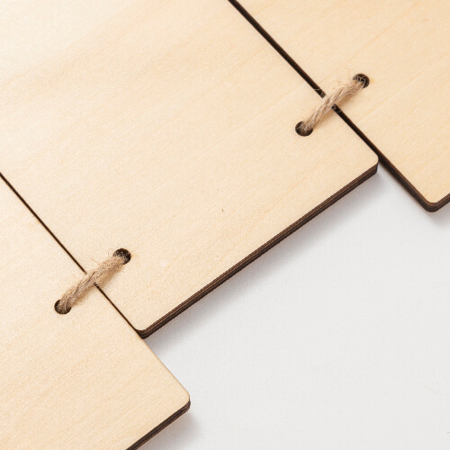 Sześć wiszących ramek ze sklejki do sublimacji