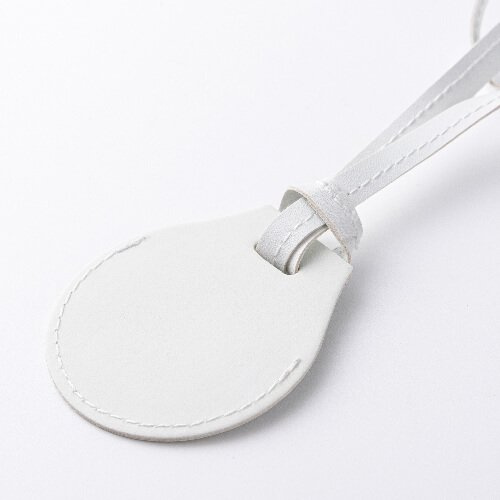 Skórzana zawieszka z paskiem na bagaż / etui na AirTag do sublimacji - biała