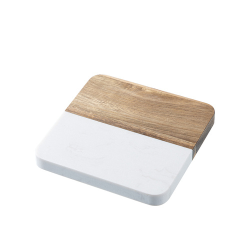 Zestaw 4 kwadratowych marmurowo-drewnianych podkładek pod kubek do graweru