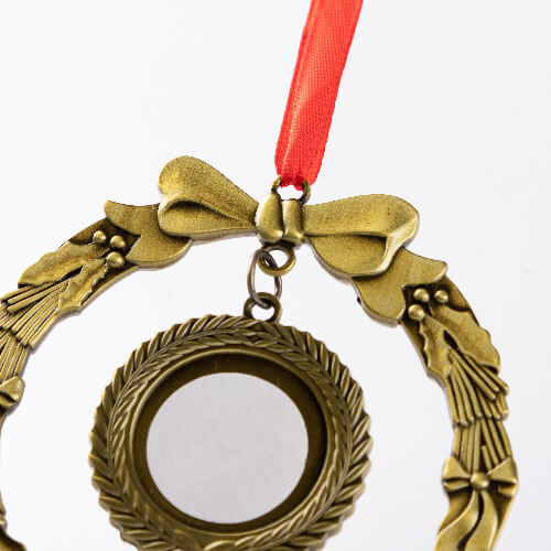 Metalowa zawieszka na choinkę do sublimacji - złoty wieniec