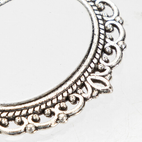 Potrójna owalna broszka - agrafka z zawieszka frędzlami do sublimacji